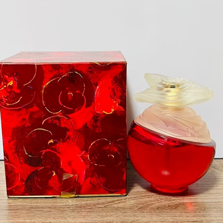 julian jill touche finale 香水