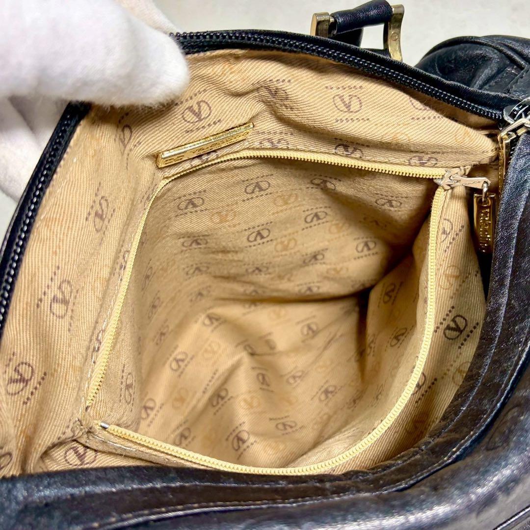 【美品✨】ヴァレンティノ　ミニボストンバッグ　ハンドバッグ　総柄　レザー　黒