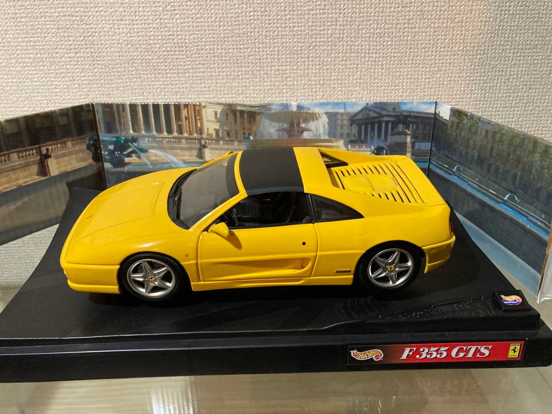 ミニカー FERRARI F 355 GTS 1:18