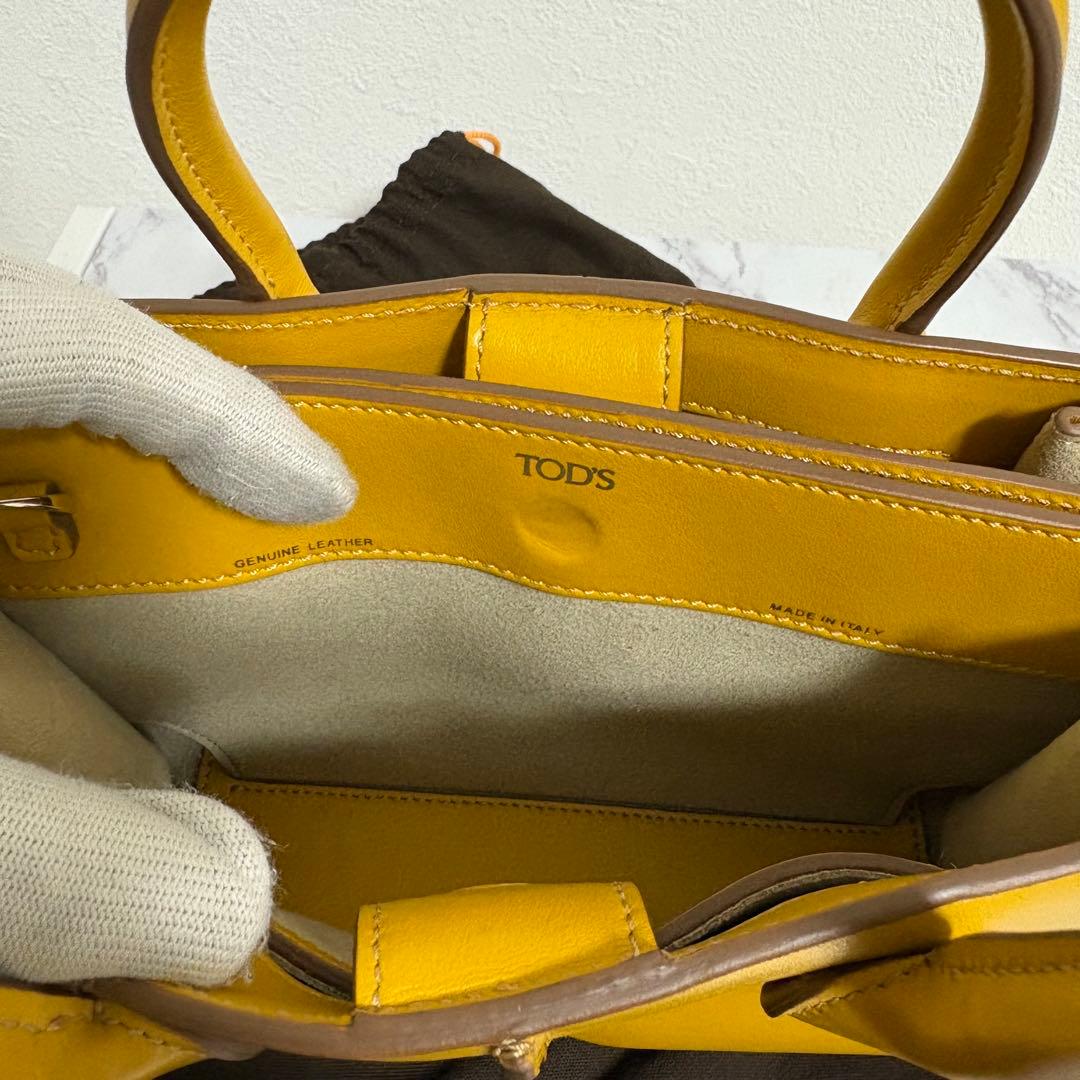 未使用級 TOD'S(トッズ)　ホーリーミニ ハンド　　バッグ ショルダー付き