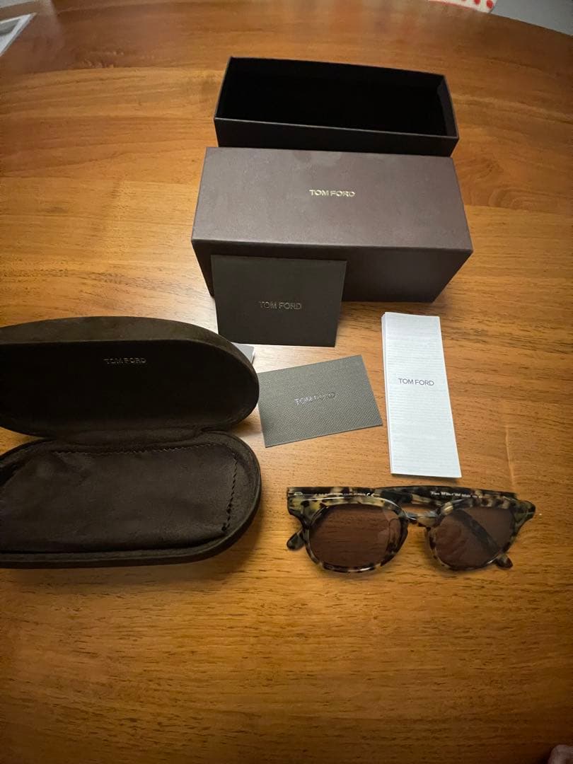 トムフォードサングラス　ウェリントン　ベッコウ柄TOM FORDクリアレンズ付き