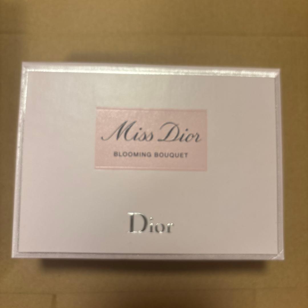 【新品未使用】ミスディオール　ブルーミングブーケ　コフレ DIOR