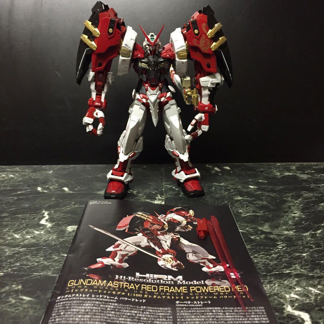ガンプラ完成品1/100ガンダムアストレイパワードレッド　プラモデル完成品
