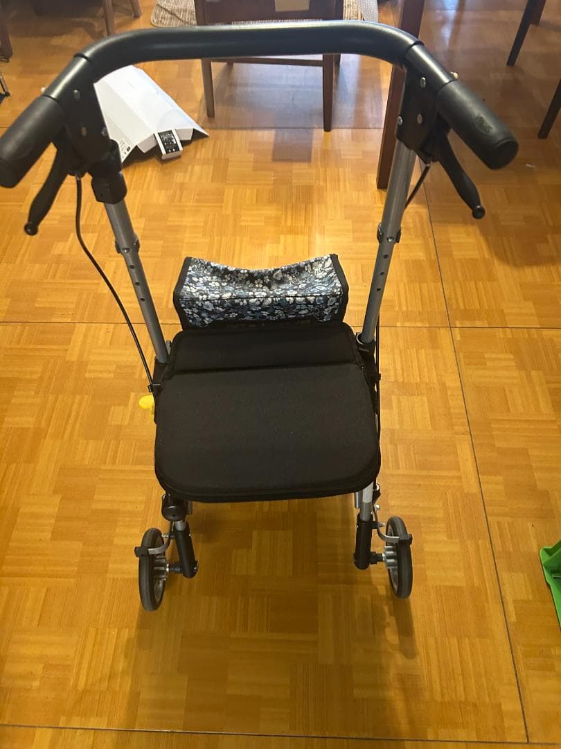 シンフォニーSP スリム　介護歩行車 歩行器 介護 花柄 島製作所 シルバーカー
