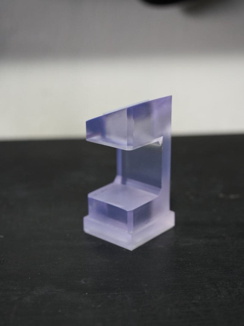 【A−】腕時計スタンド クリアムントル