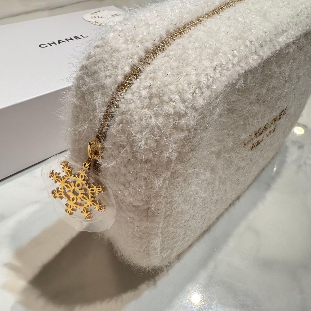 シャネルエッセンシャルケアセット　ホリデー2024CHANEL