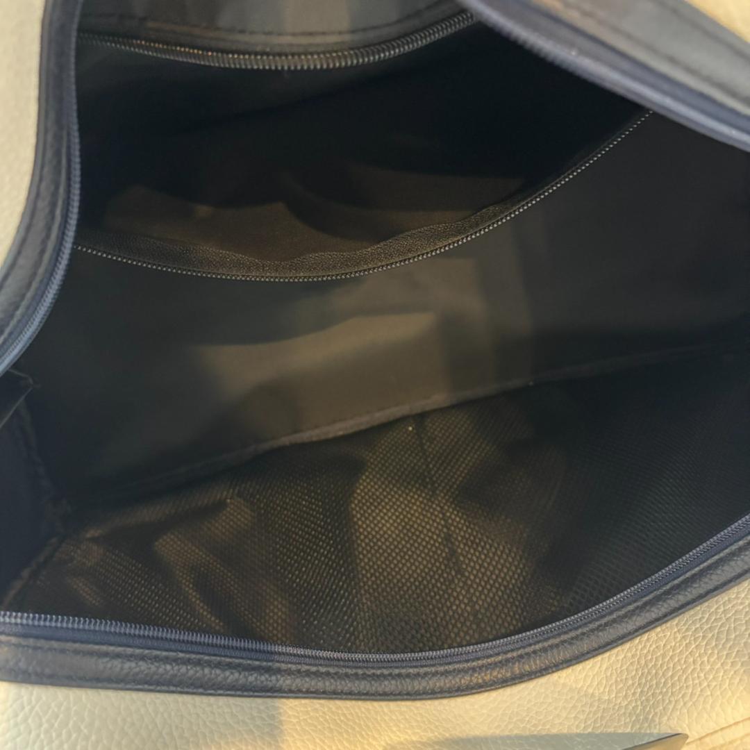 トミーヒルフィガー ゴルフ ボストンバッグ　ホワイト