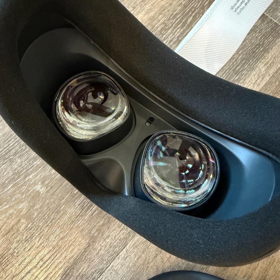 Quest2（メタクエスト2）128GBオールインワンVRヘッドセット