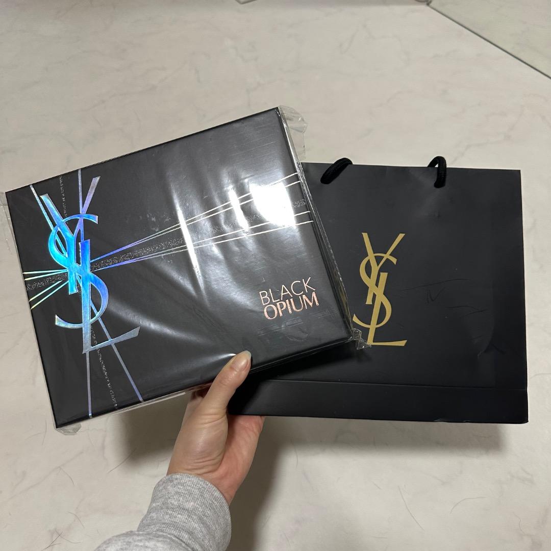 イブサンローラン リップスティック/クッションファンデ/ミニ香水4本セット