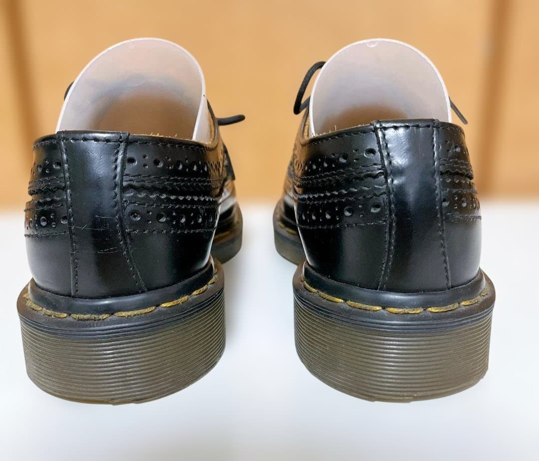 ドクターマーチン 3989 イエローステッチ ブローグ シューズ