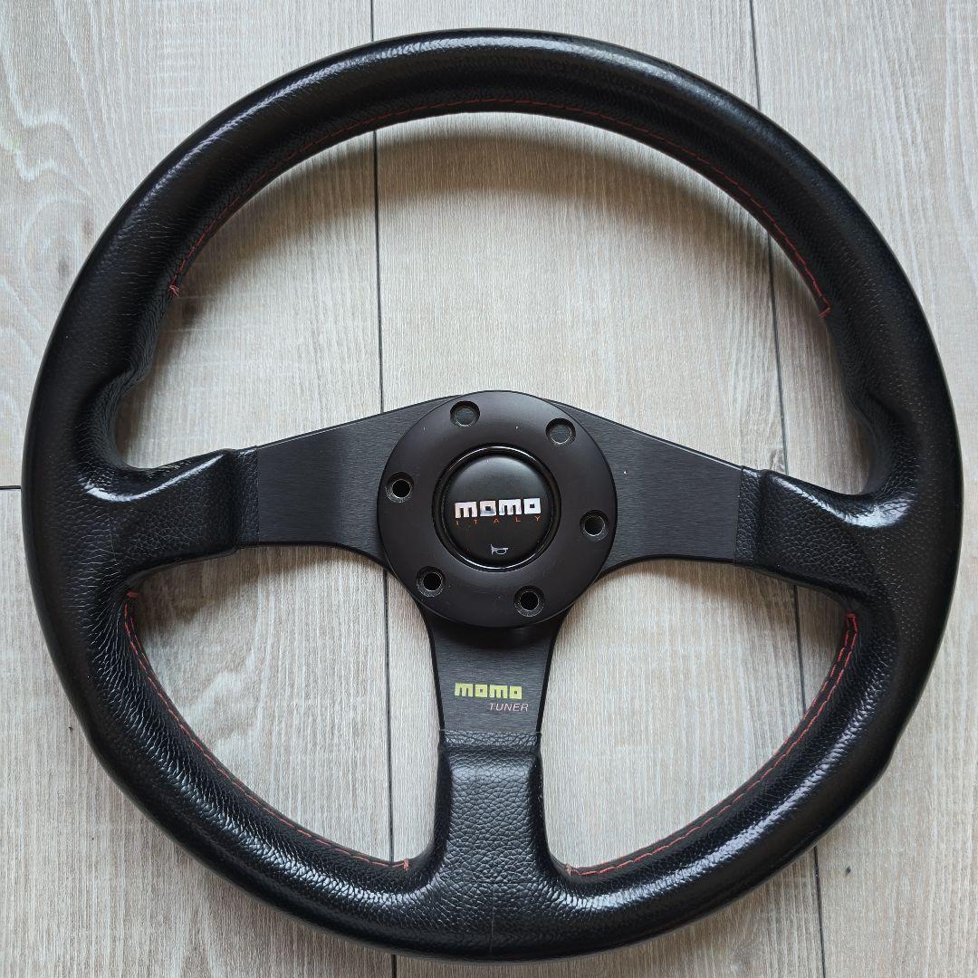 momo ステアリング　チューナー32Φ　中古