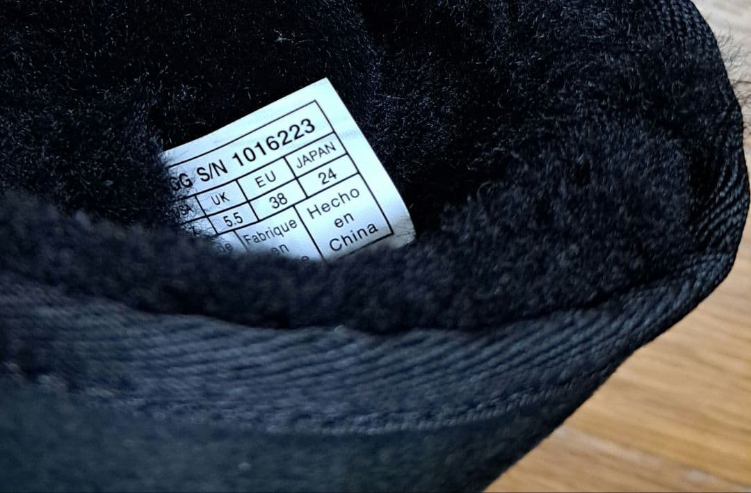 UGG アグ ムートンブーツ クラシック ショート ブラック 24㎝