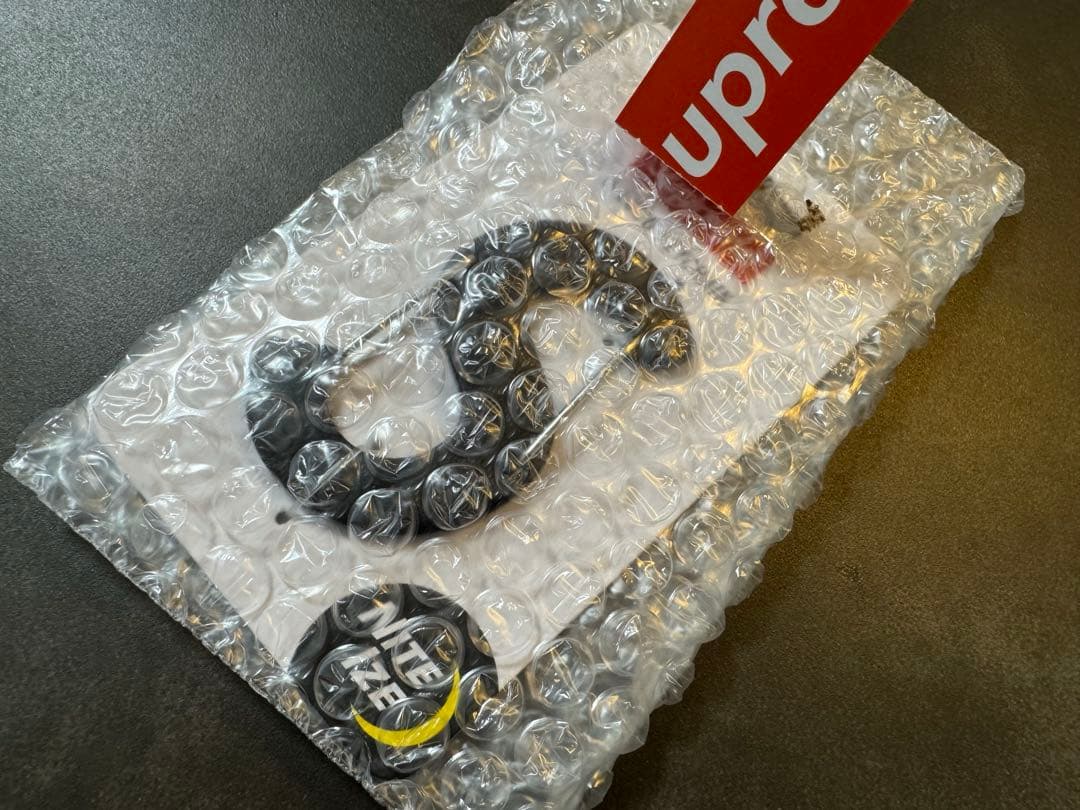 【新品未使用】supreme Sロゴ カラビナ