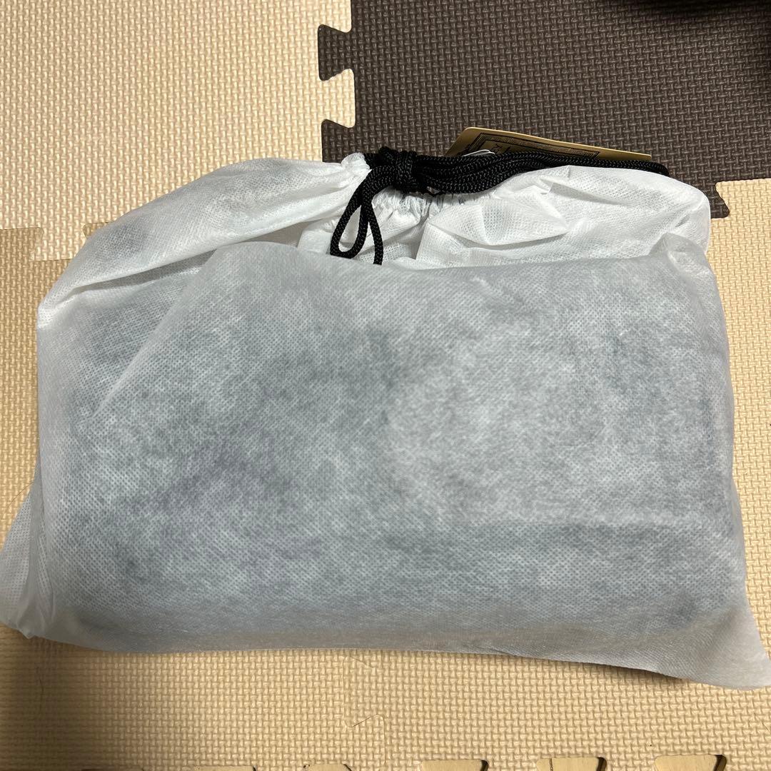 【新品未使用】BEARDSLEY(ビアズリー)レザーボディバッグ