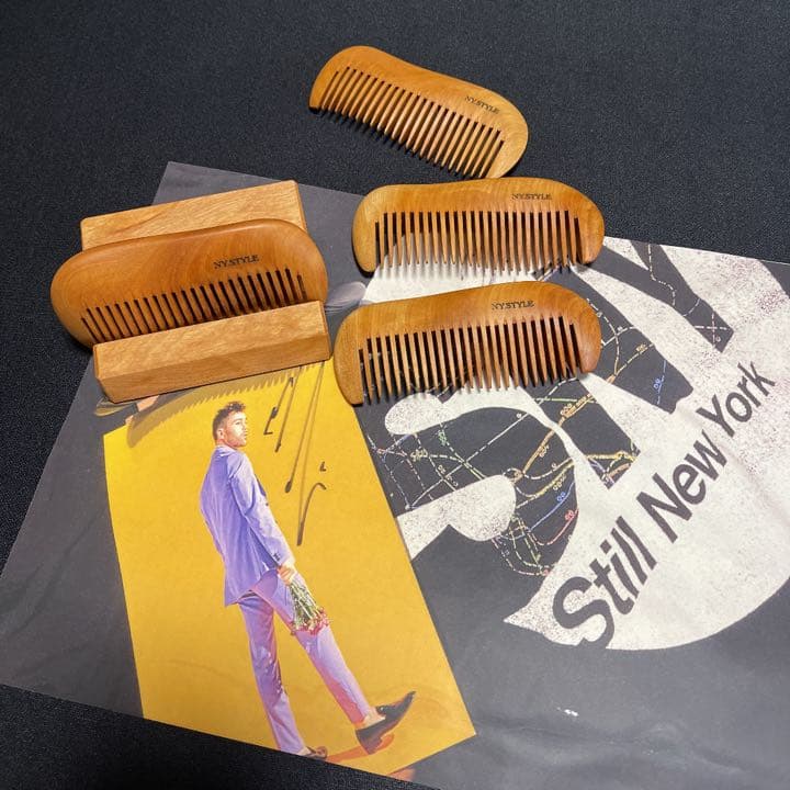 【NYスタイル数量限定品】ひねり髪すき古木と、櫛スタンド & スマホスタンド