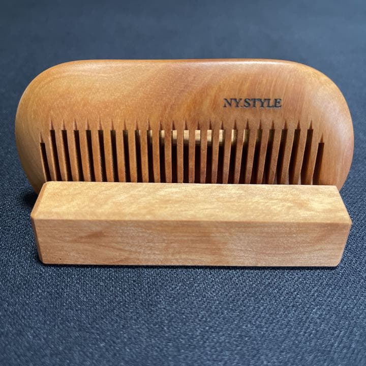 【NYスタイル数量限定品】ひねり髪すき古木と、櫛スタンド & スマホスタンド