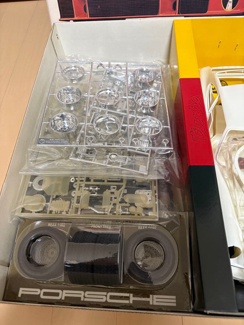 未組立　タミヤ ポルシェターボ RSR Type 934 1/12