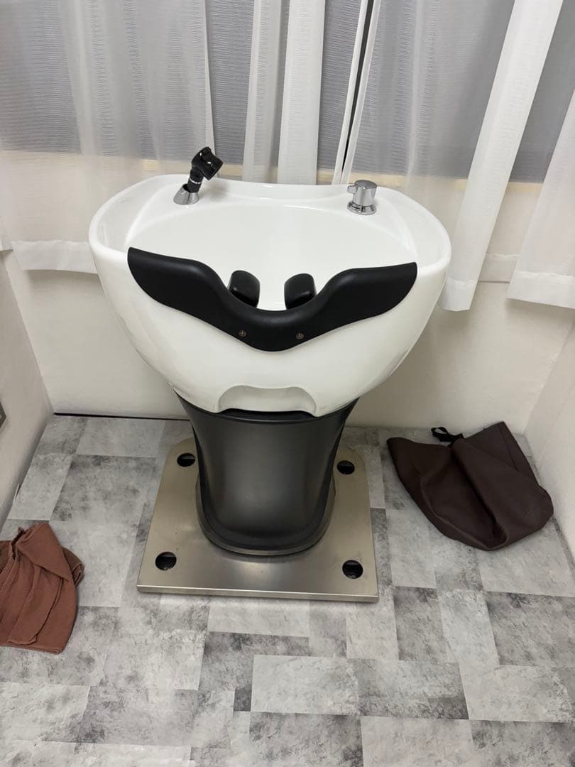 美品ビューティーガレー　シャンプー台