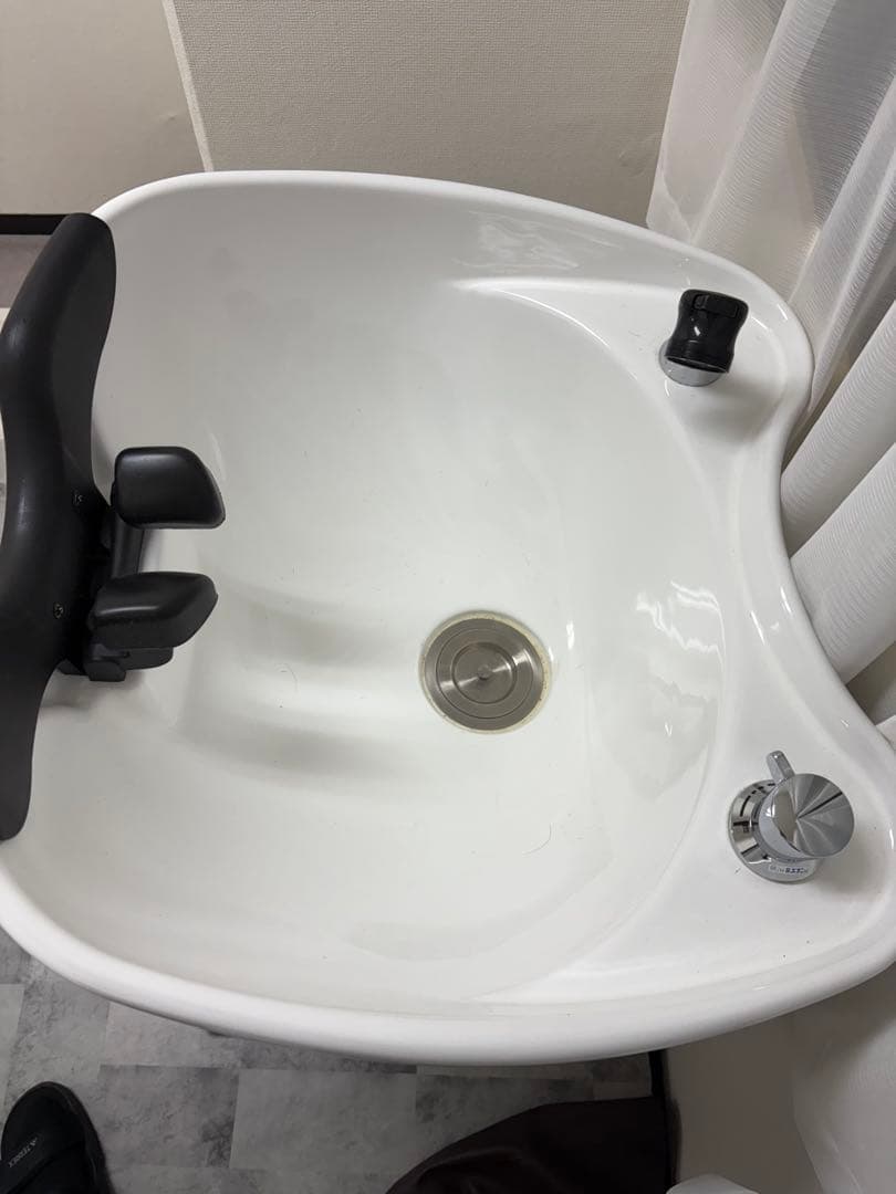 美品ビューティーガレー　シャンプー台