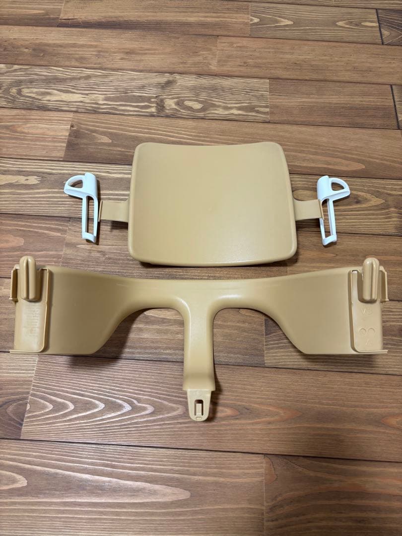 ★良品★ストッケ　トリップトラップ　ベビーチェア　ベビーセット　ハーネス　トレイ