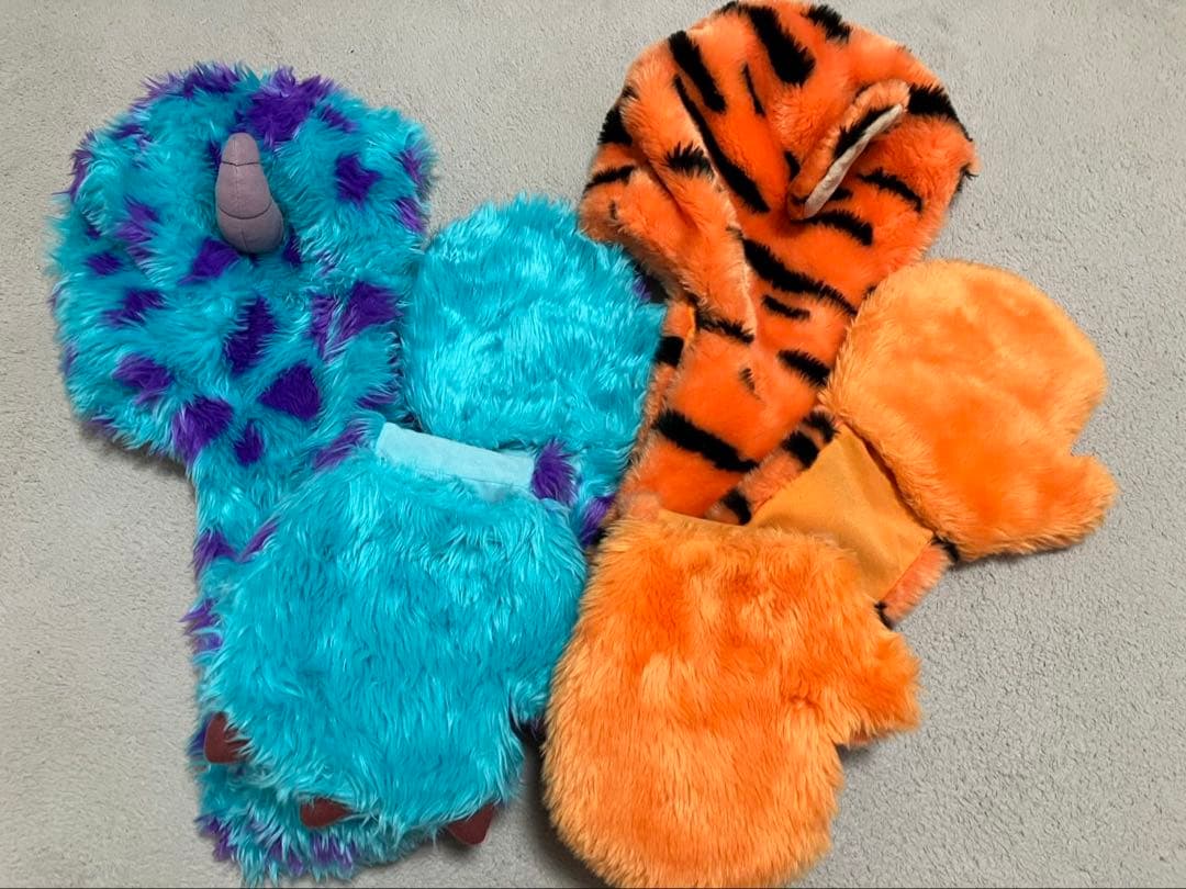 ディズニー　サリー　ティガー　マフラーファンキャップ