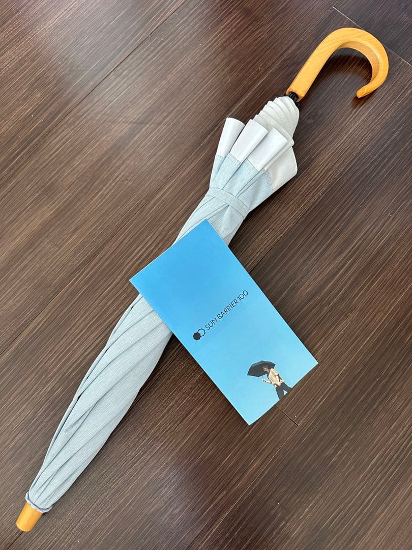 サンバリア100 折りたたみ日傘 ２段折コンビmoku/ブルー/木曲がり手元