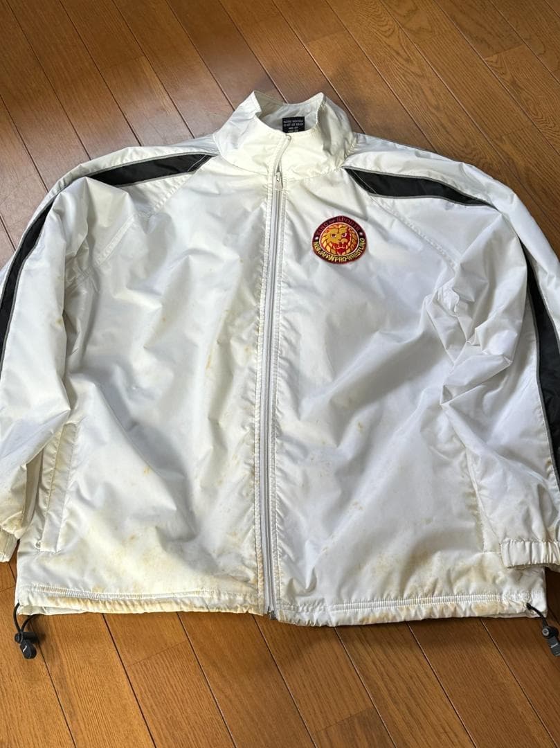 新日本プロレス藤波辰爾のトレーニングジャケット（直筆サインと本人の血痕付き）