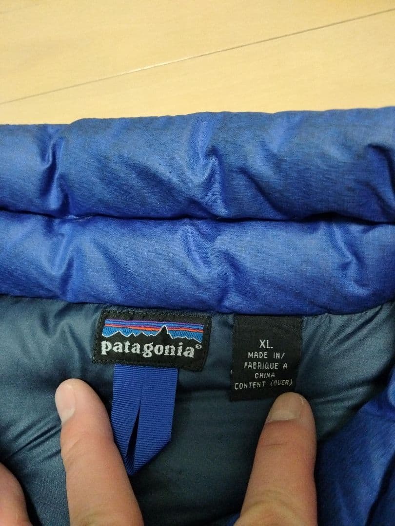 patagonia ダウンジャケット XL 青