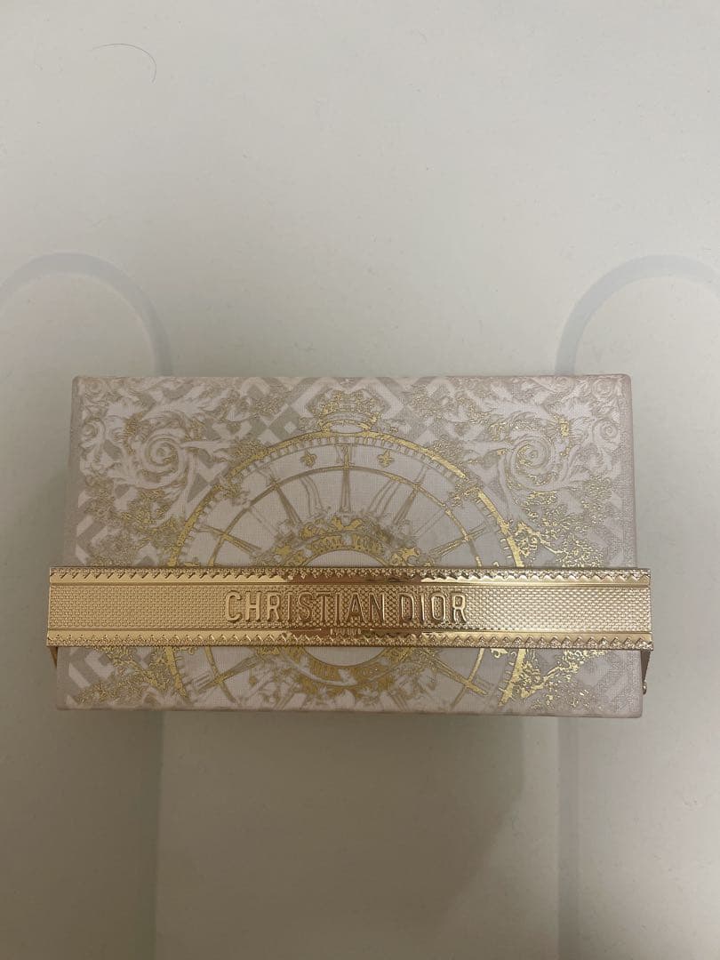 【Dior】アイシャドウ　チーク　リップカラー　ハイライト　パレット