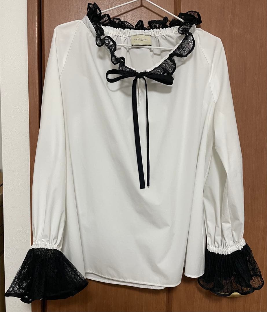 ユナイテッドアローズ　プリーツ　フリル　リボンブラウス　シワになりにくい