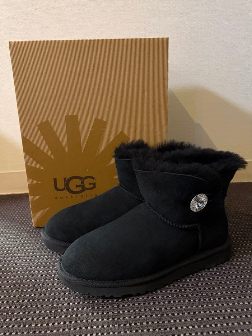 新品 UGG MiniBaileyButtonBling 24cm