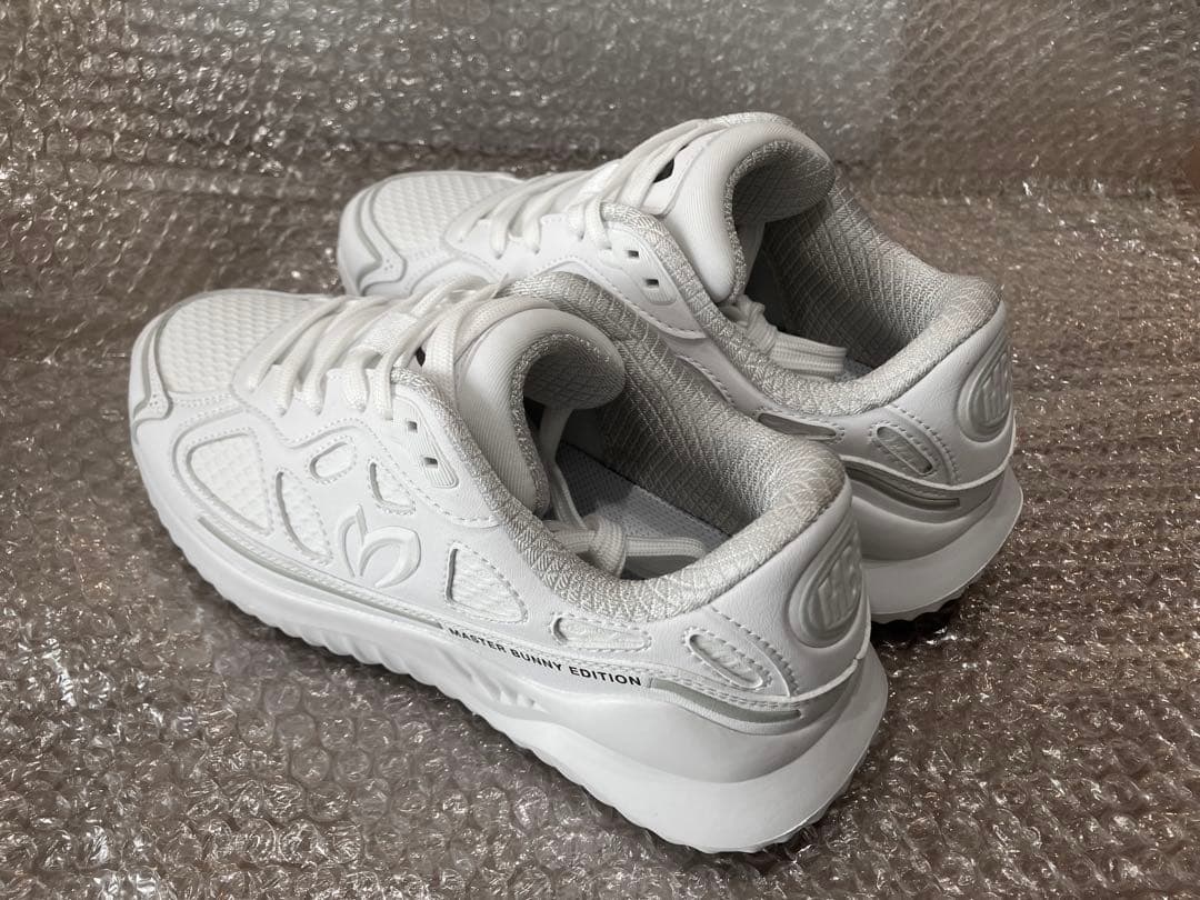 【通販完売品】マスターバニーエディション　メッシュライクシューズ　女性24.0