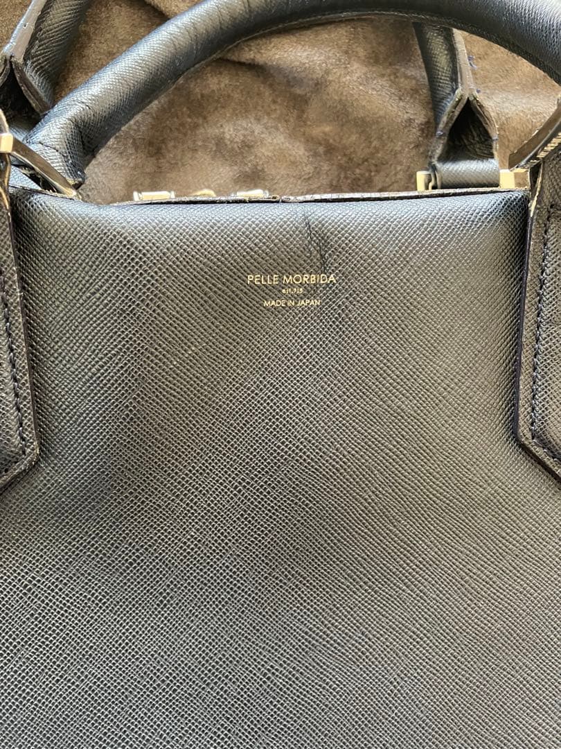 ペッレモルビダ　キャピターノ2室タイプ　ネイビー　日本製