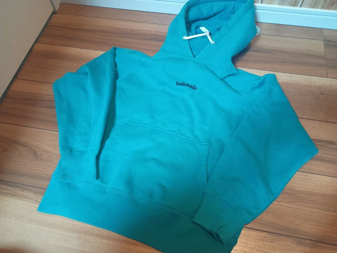 ボーラホリック　パーカー　S