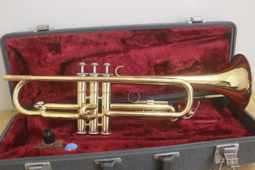 YAMAHAヤマハ トランペット YTR-235 ゴールド