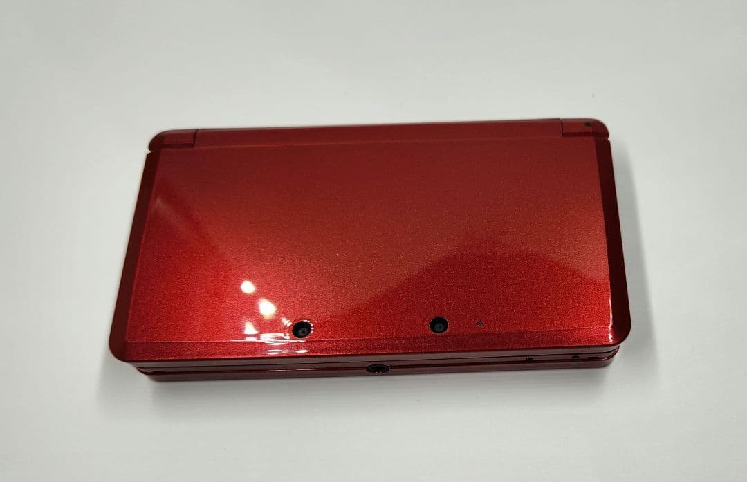 ニンテンドー3DS CTR-001メタリックレッド + アートアカデミ