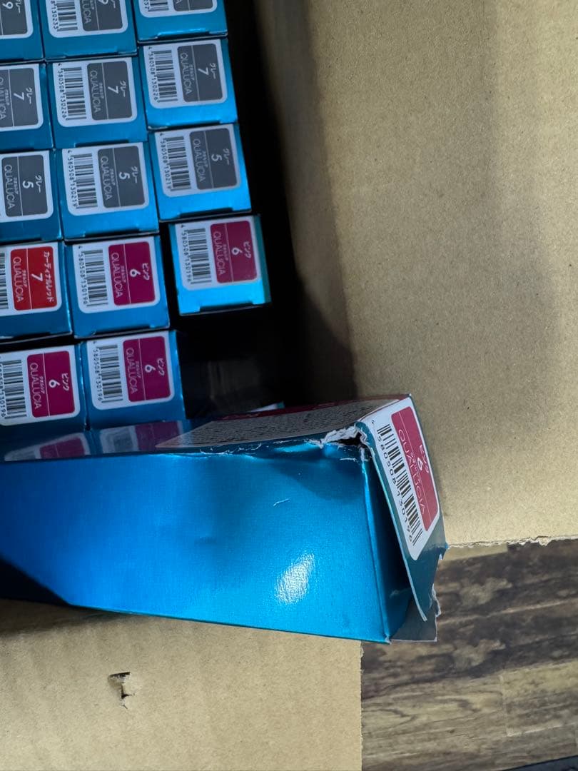 フィヨーレ　クオルシア カラー剤　42本＋おまけ