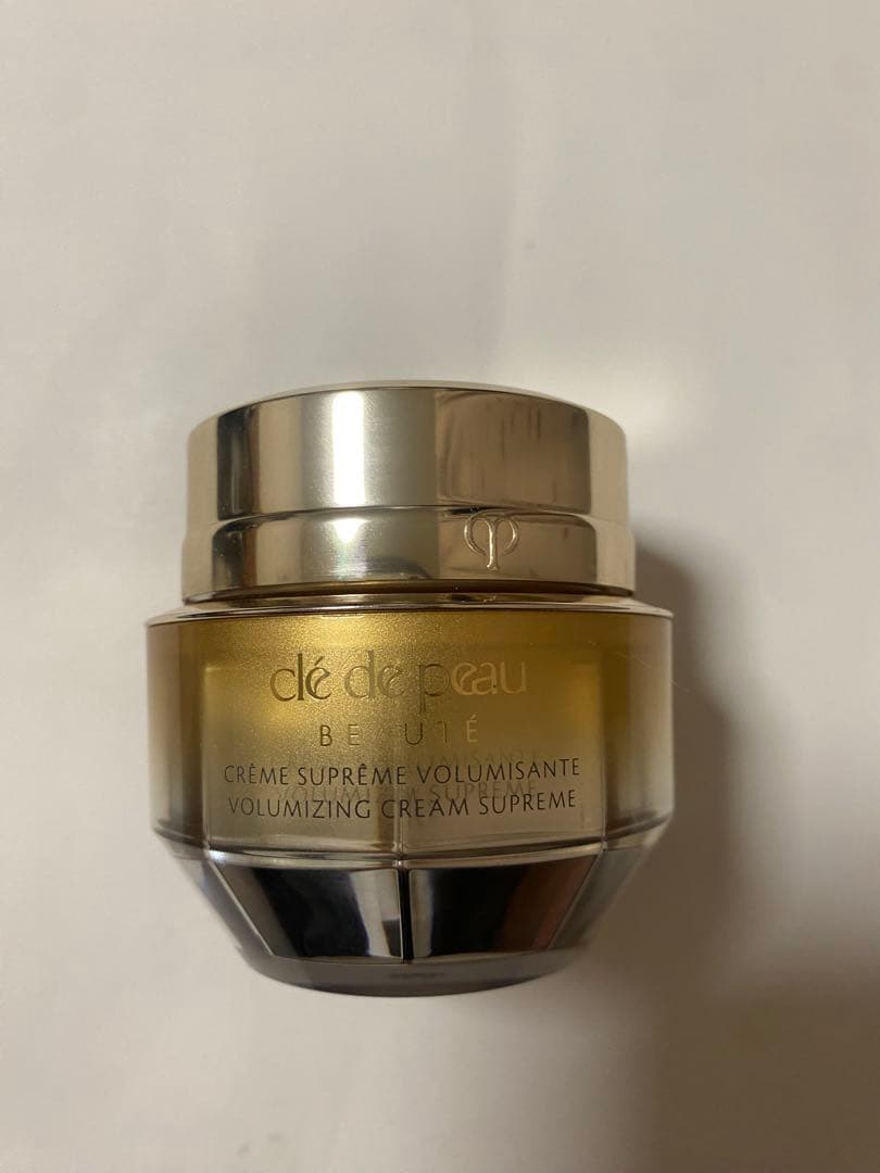限定お値下げ❗️サンプル付き❗️クレ・ド・ポー ボーテ　クレームヴォリュミザントＳ☆