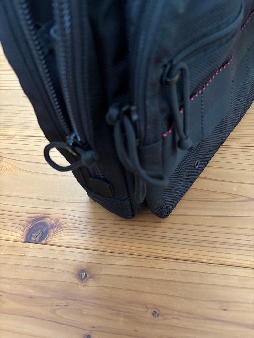 ブリーフィング B4ライナー 黒 美品