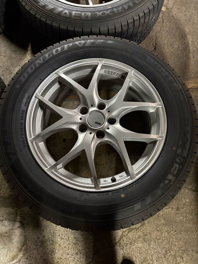 売切セール！1月31日まで【送料込】235/60R18 スタッドレスセット