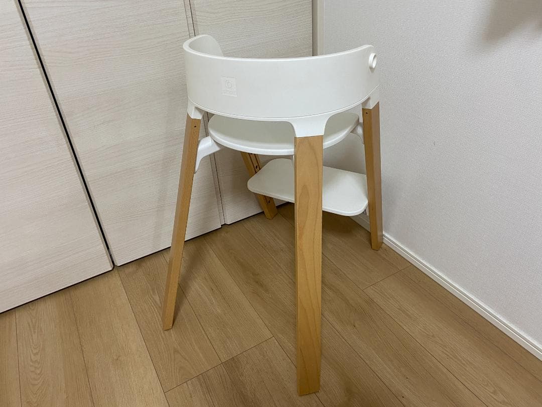 美品24年2月購入 ストッケ STOKKE ステップス チェア ホワイト×木目