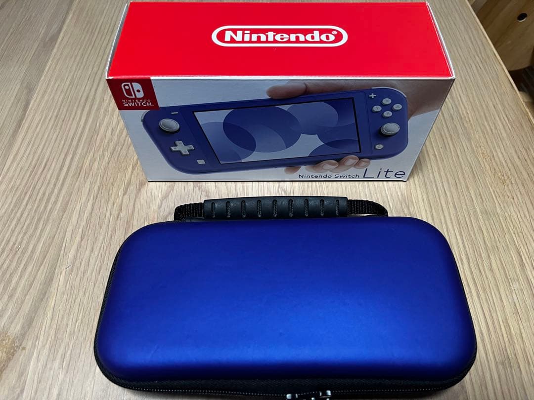 Nintendo Switch Lite 青 充電器・ケース付き