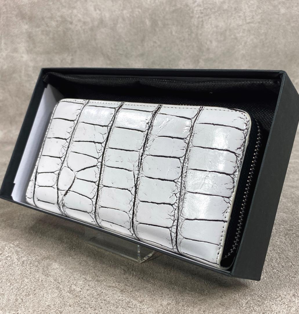 【未使用】 クロコダイル ワニ革 ラウンドファスナー 長財布 目地染 ホワイト