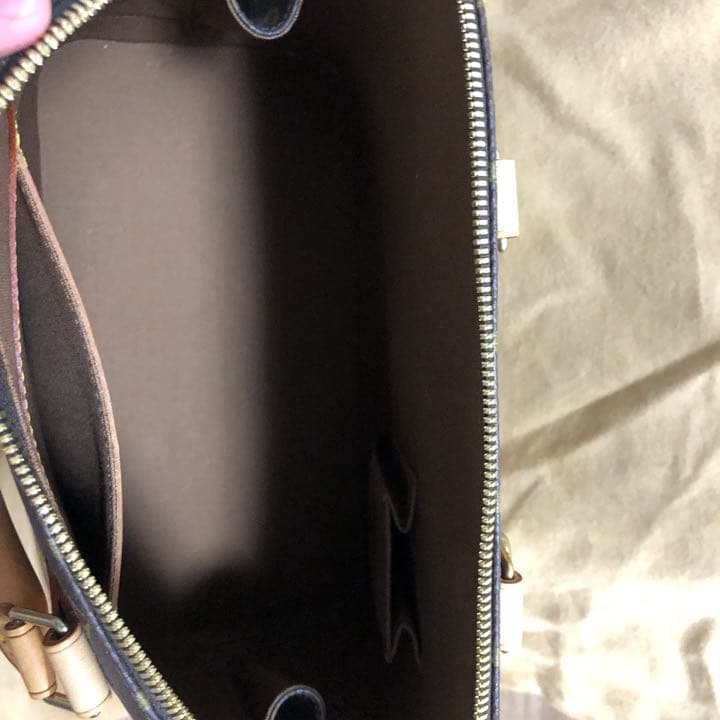 ルイヴィトン アルマ モノグラム　ハンドバッグ