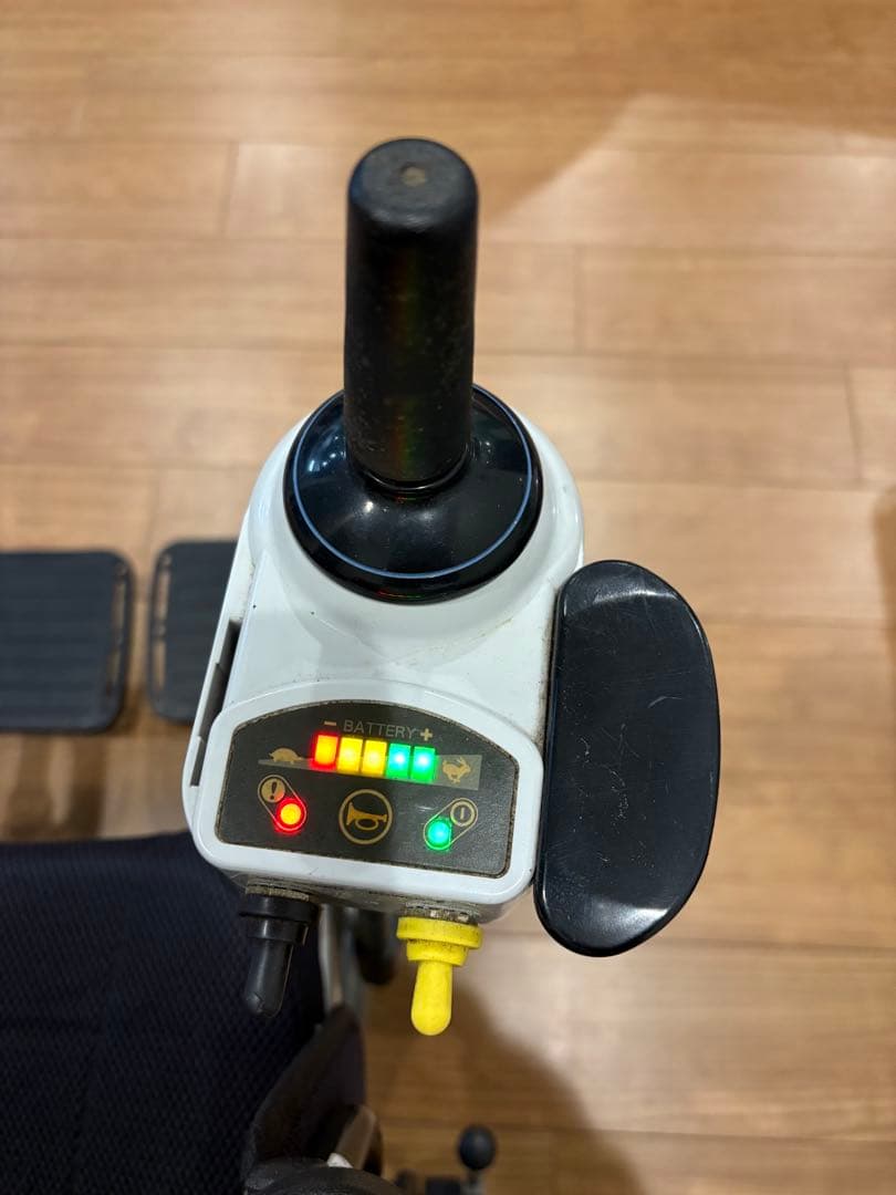 YAMAHA. 中古電動車椅子　折りたたみ可能　②