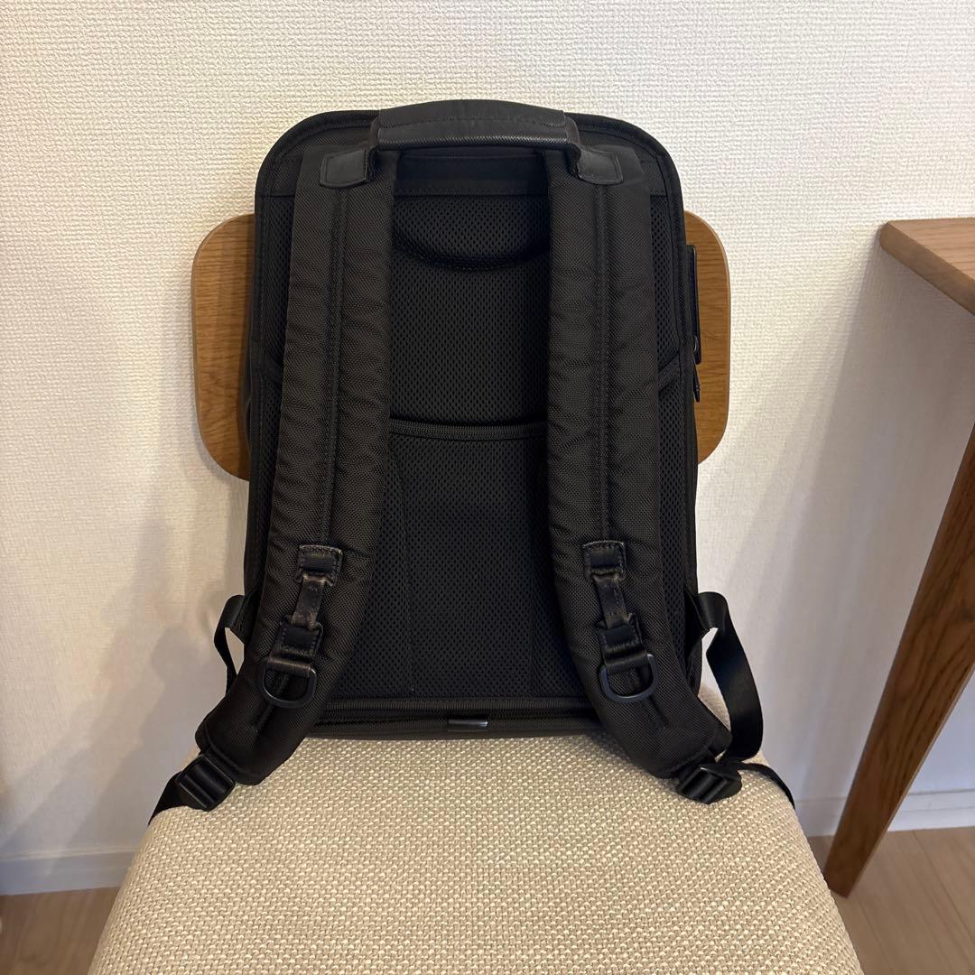 TUMI スリム・バッグパック