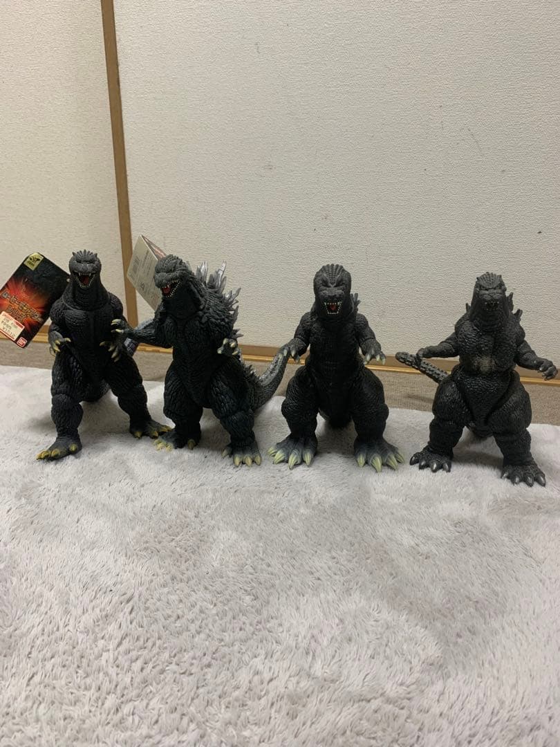 ゴジラ　4体セット　バンダイ