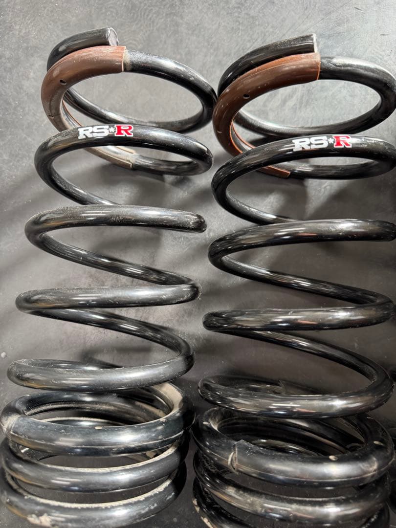 RS-R スプリング　タンク、ルーミー　M900A