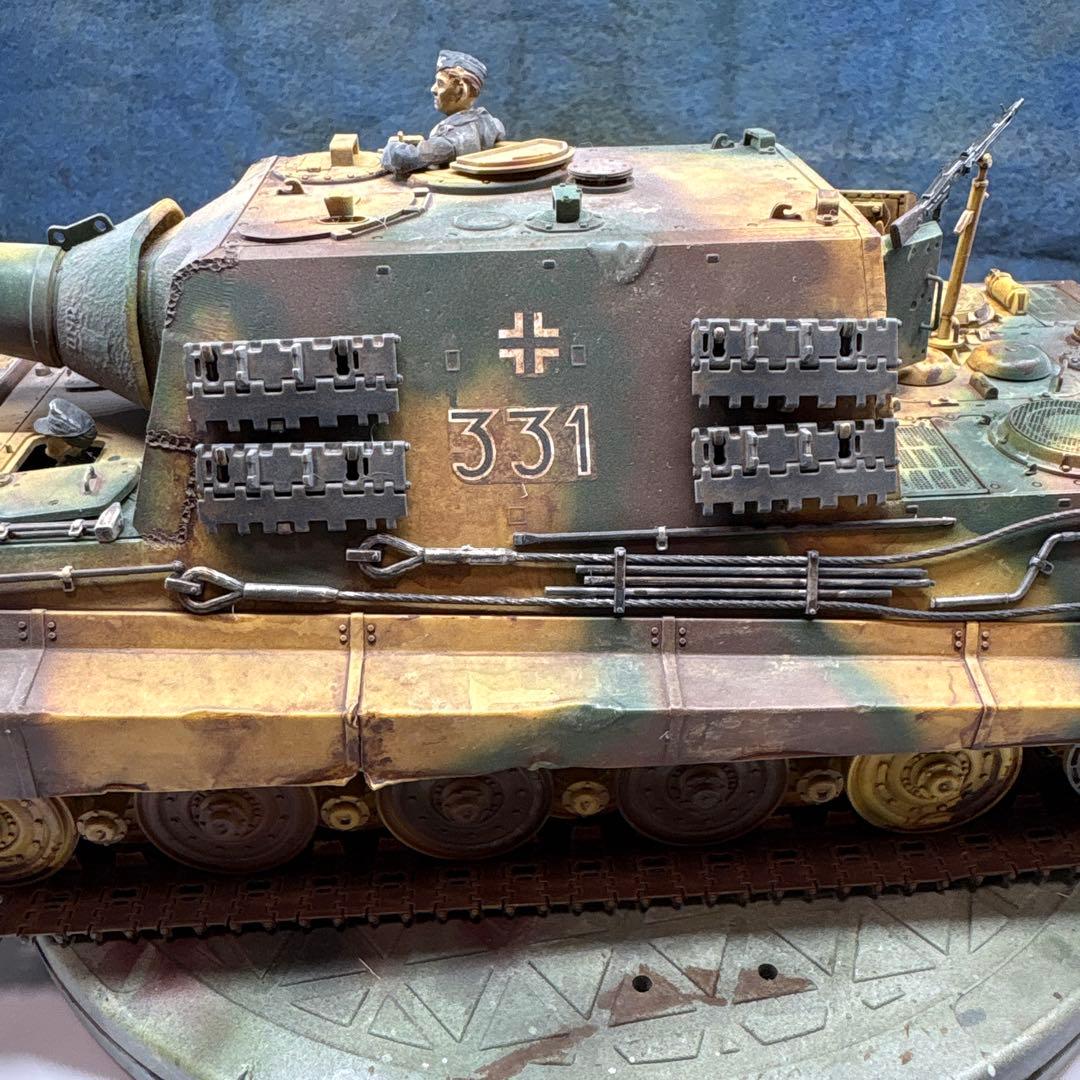 タミヤ 1/35 ドイツ陸軍 重駆逐戦車 ヤークトタイガー 初期生産型　完成品