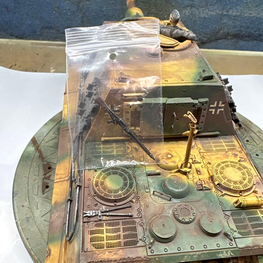 タミヤ 1/35 ドイツ陸軍 重駆逐戦車 ヤークトタイガー 初期生産型　完成品